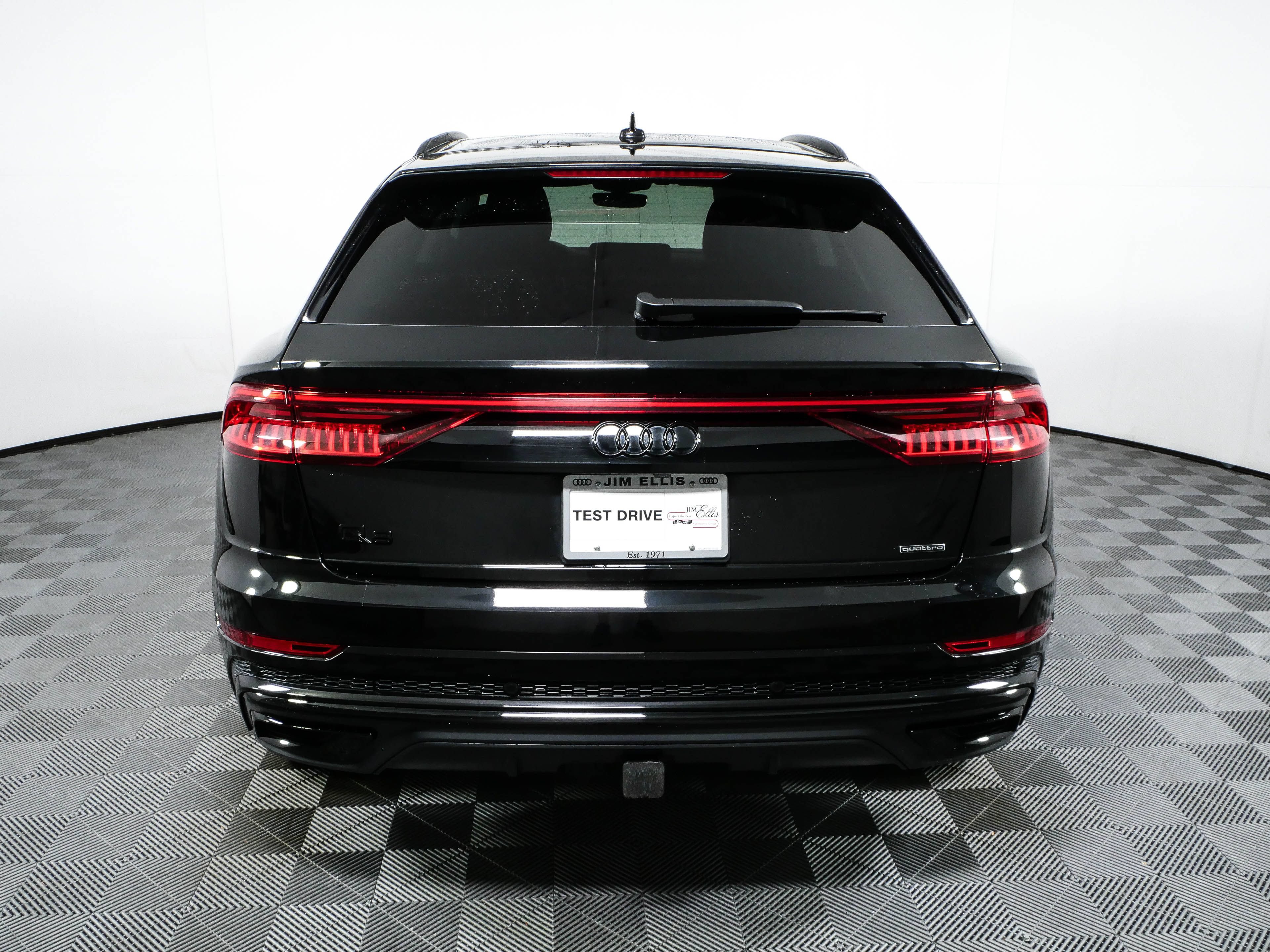 Used 2023 Audi Q8 Premium Plus w/ Premium Plus Package AWD/4WD image 29
