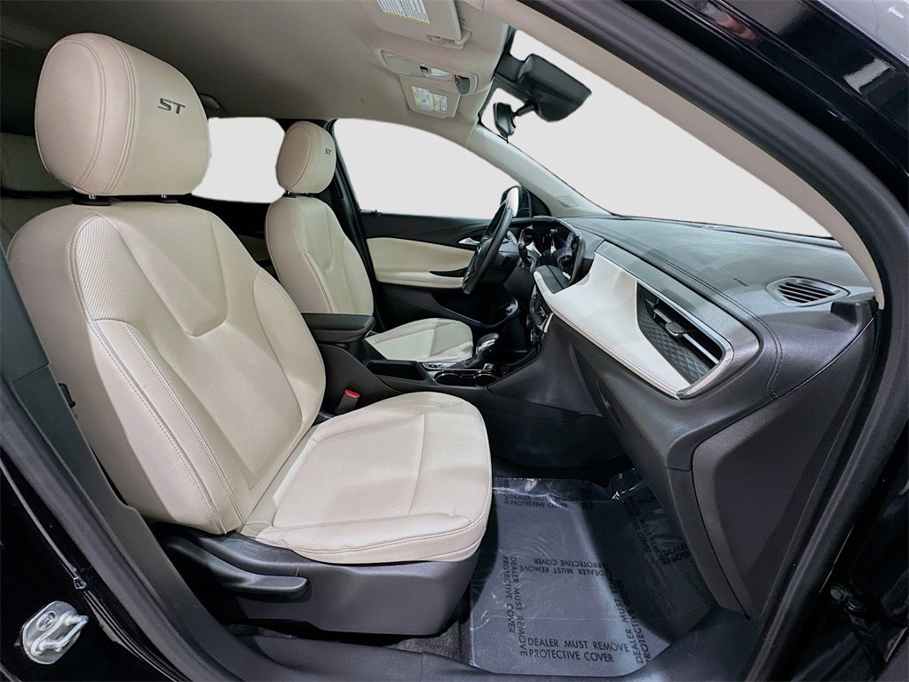 Used 2025 Buick Encore GX Sport Touring image 27