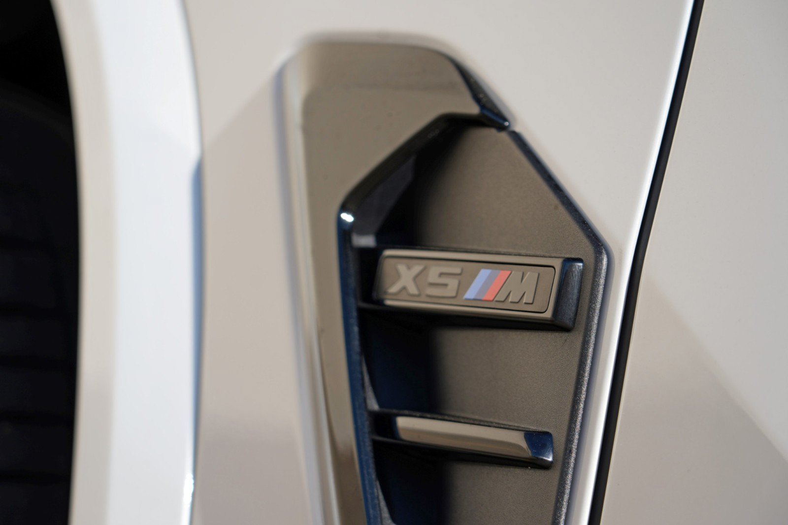 Used 2026 BMW X5 M Competition w/ Executive Package AWD/4WD image 76