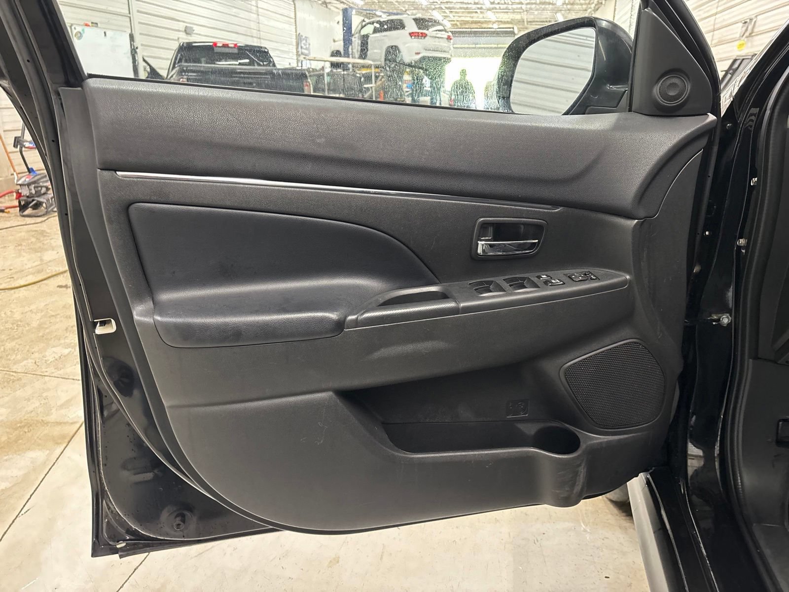 Used 2017 Mitsubishi Outlander Sport SEL AWD/4WD image 7