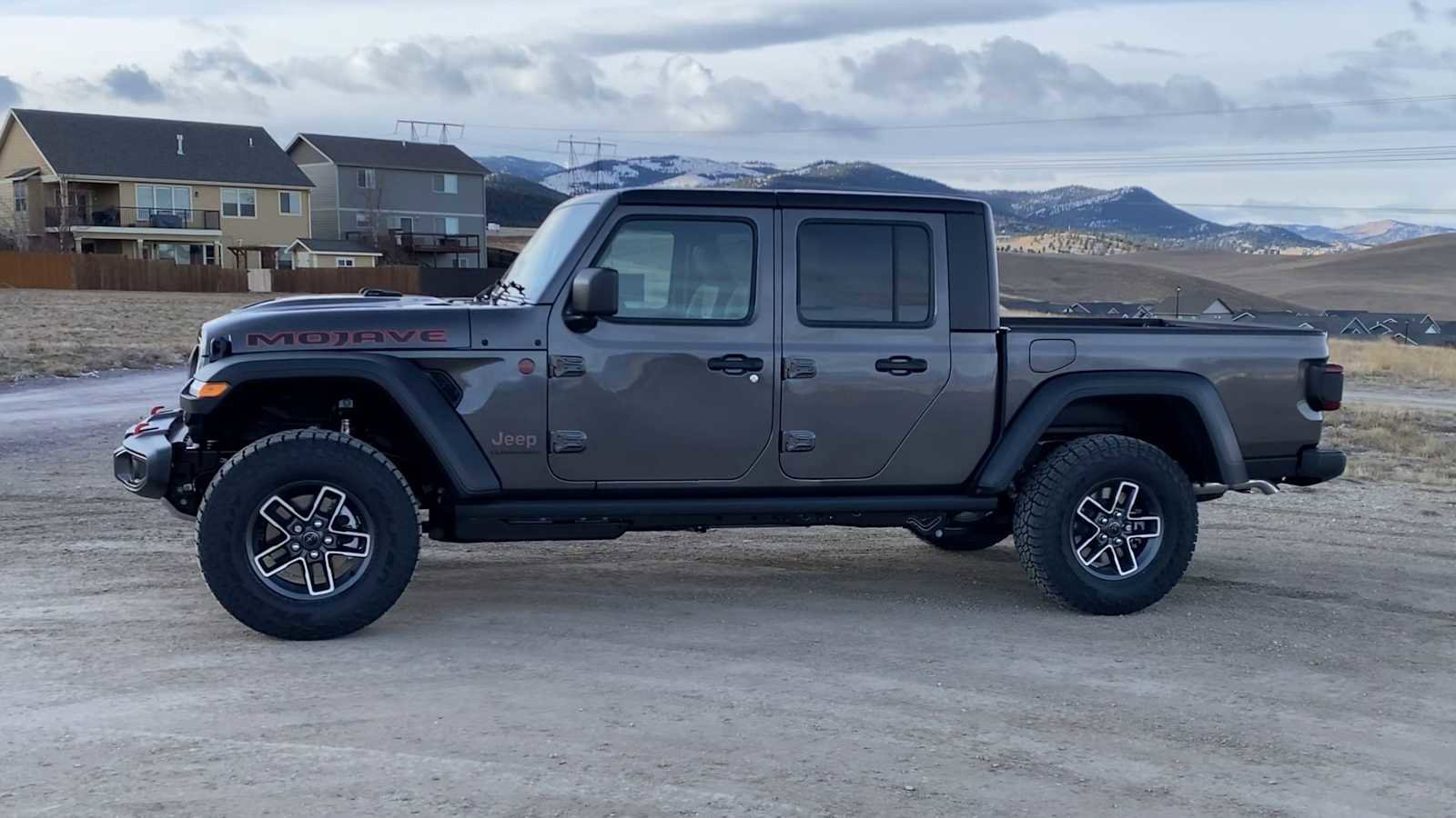 New 2026 Jeep Gladiator Mojave image 9