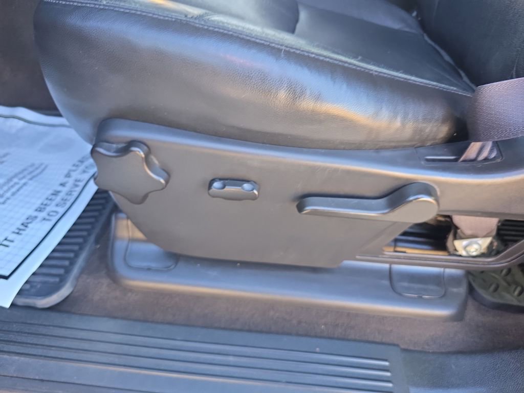 Used 2014 Chevrolet Silverado 2500 LT w/ Interior Plus Package image 11