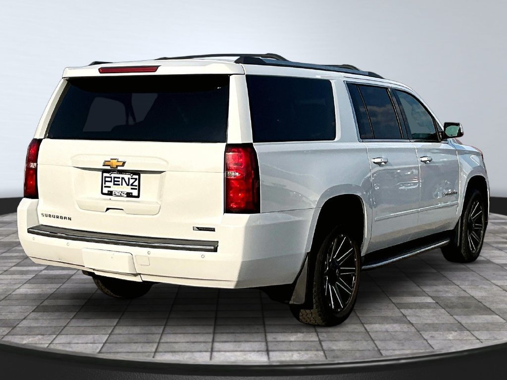 Used 2018 Chevrolet Suburban Premier AWD/4WD image 7