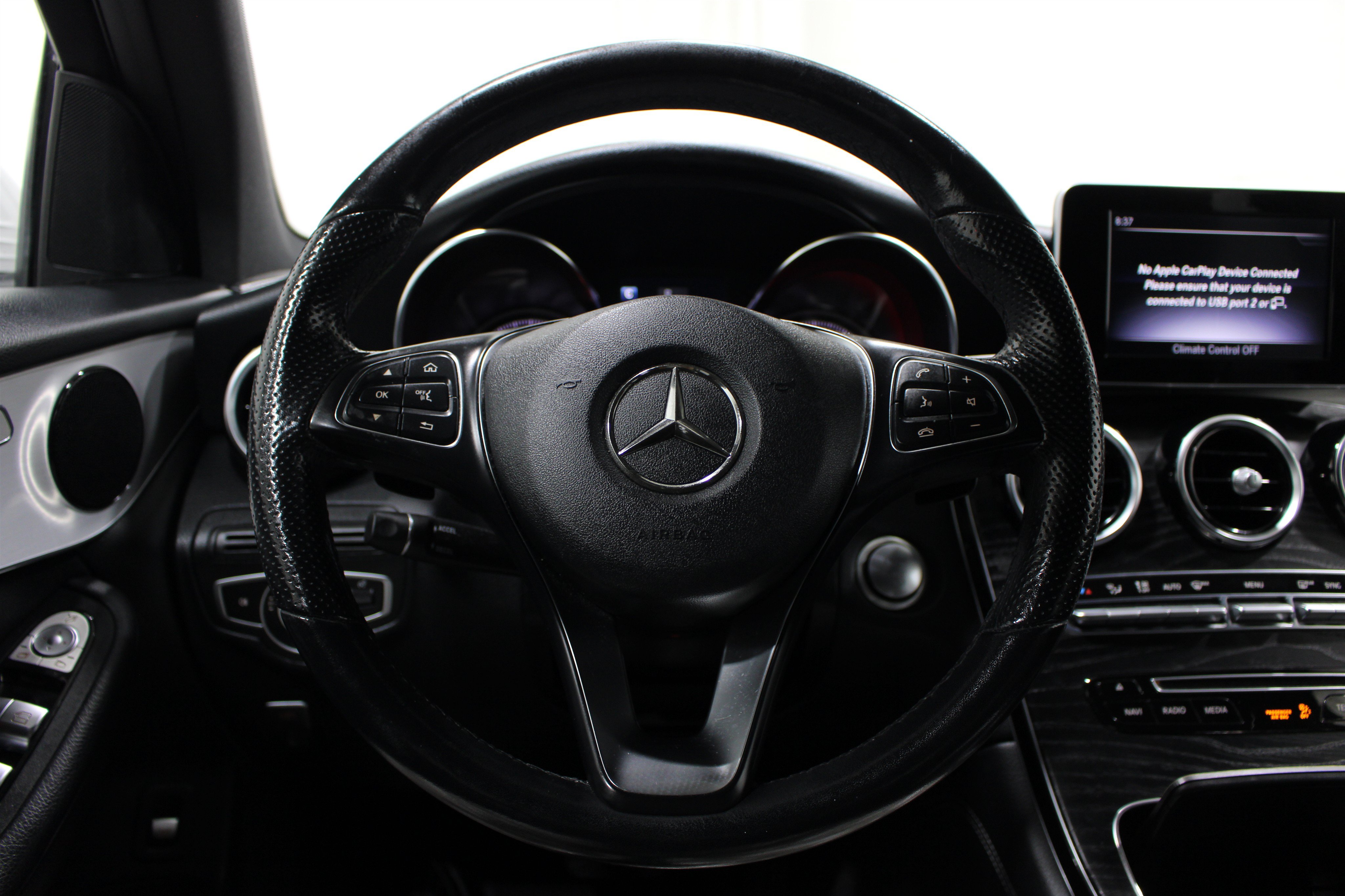 Used 2019 Mercedes-Benz GLC 300 4MATIC image 12