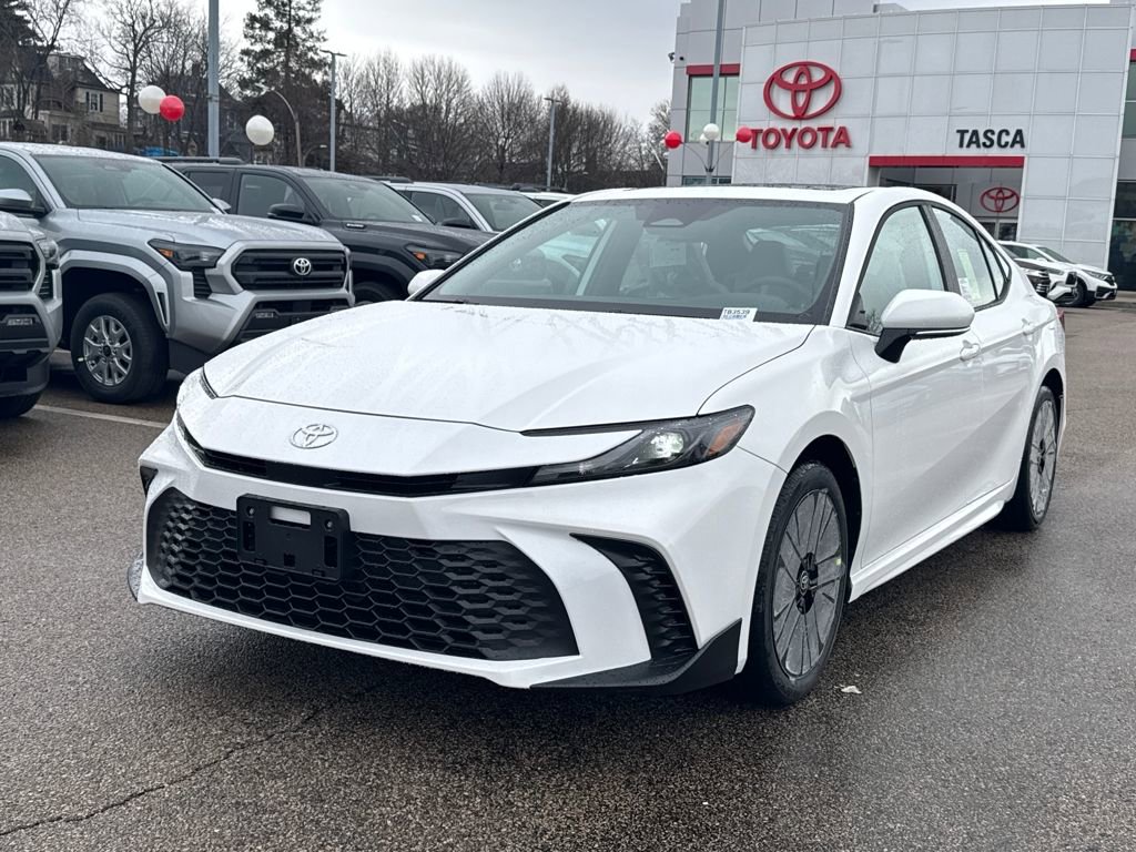 New 2026 Toyota Camry SE image 3