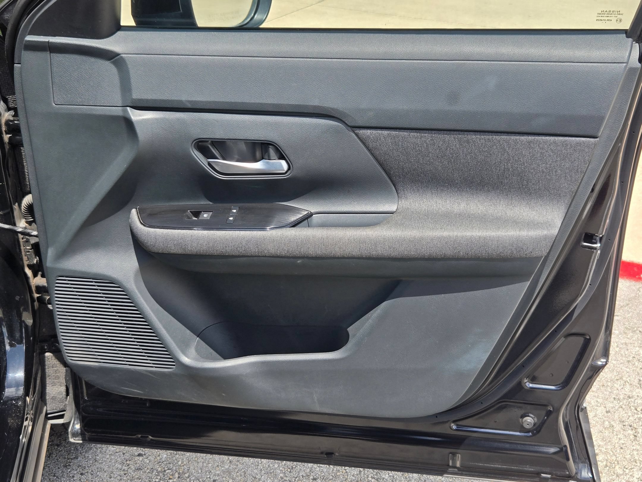 Used 2025 Nissan Kicks SV FWD image 28