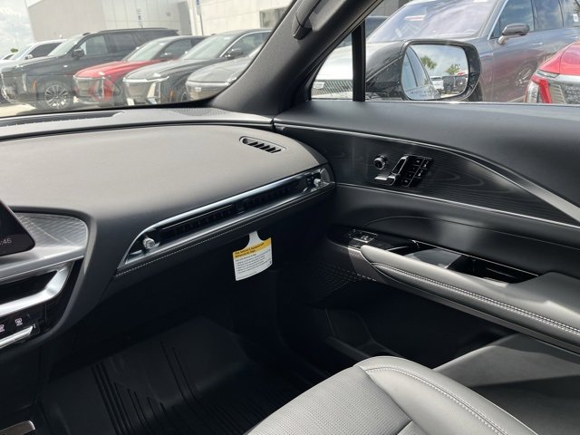 New 2025 Cadillac Lyriq Luxury image 20