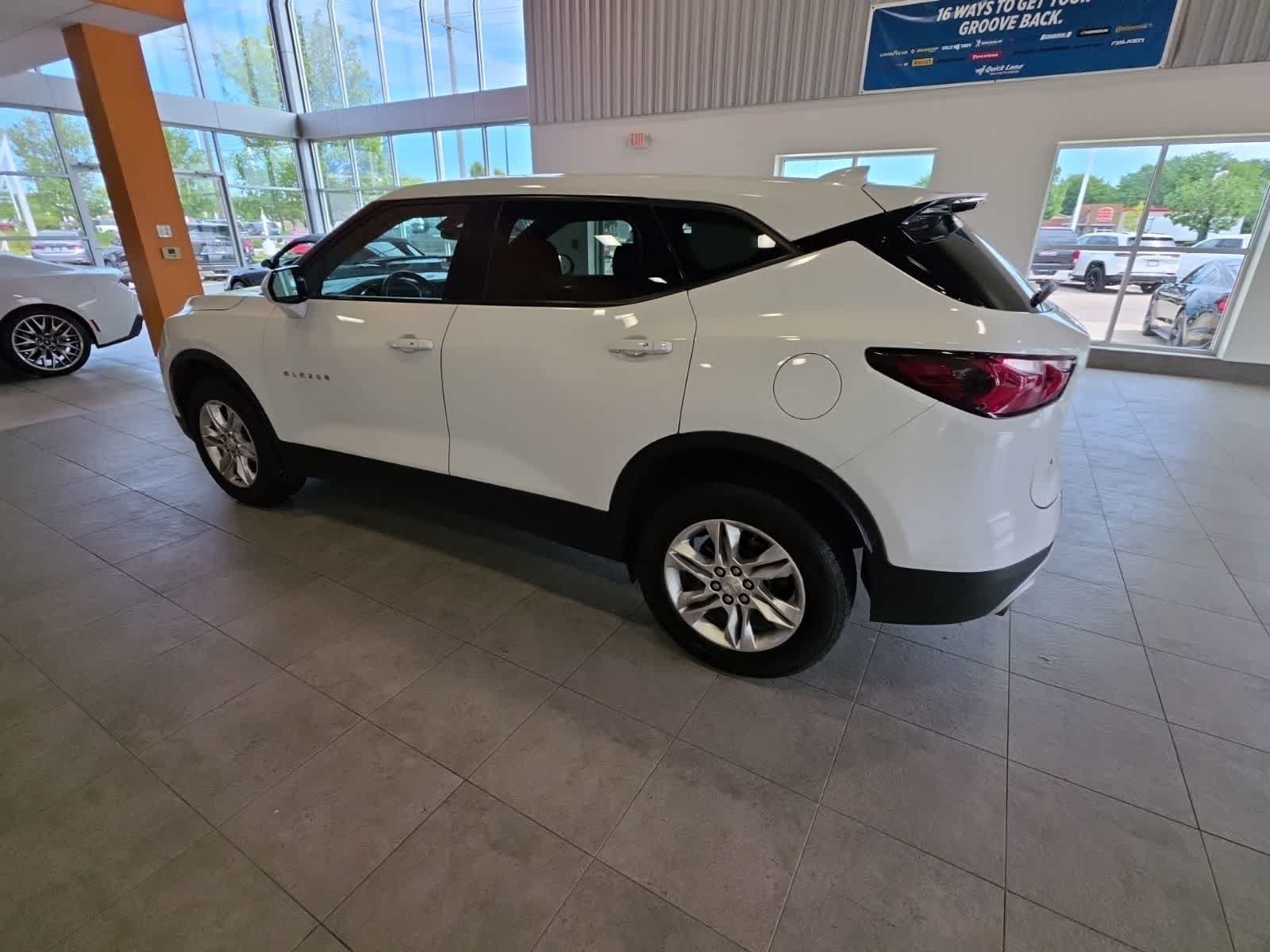 Used 2021 Chevrolet Blazer LT FWD image 16