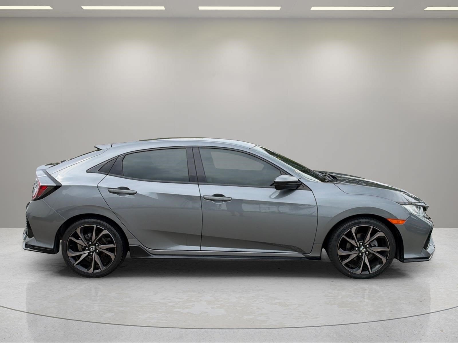 Used 2018 Honda Civic Sport image 7