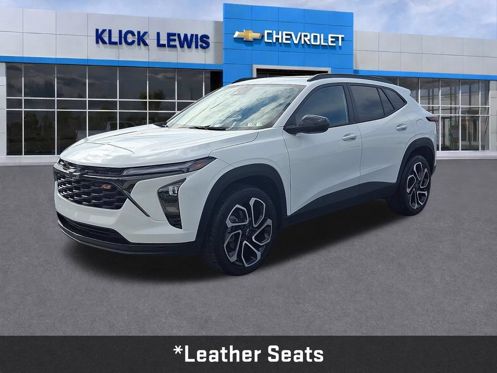 Certified 2024 Chevrolet Trax RS w/ Sunroof Package FWD image 4