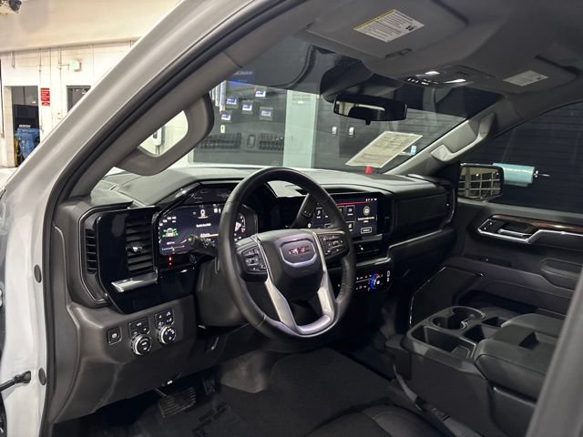 Certified 2025 GMC Sierra 1500 SLE w/ Preferred Package AWD/4WD image 11