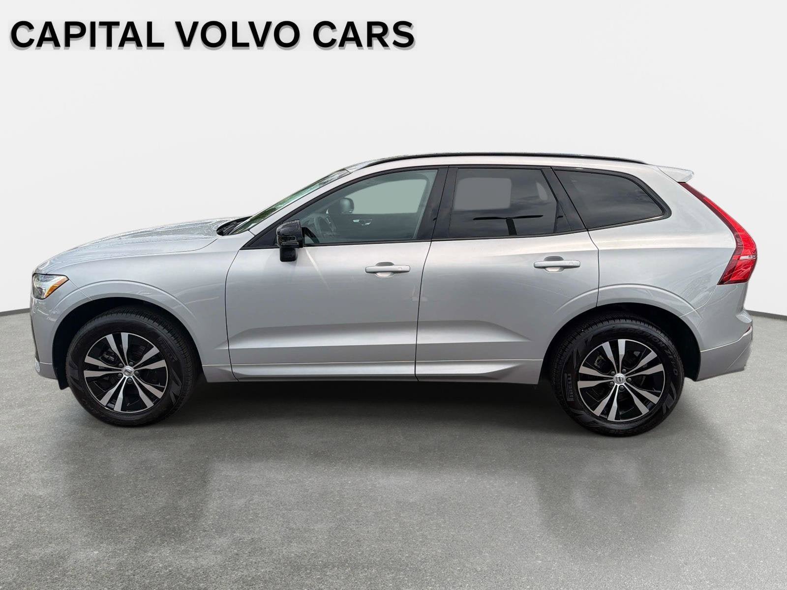 Certified 2025 Volvo XC60 B5 Core AWD/4WD image 8