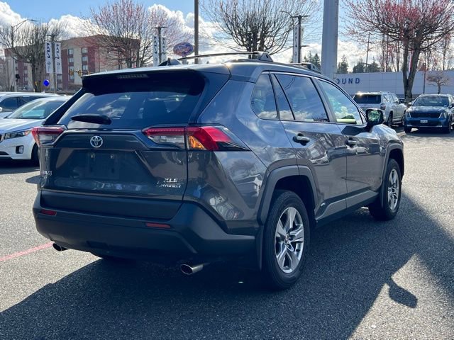 Used 2024 Toyota RAV4 XLE w/ Convenience Package image 9