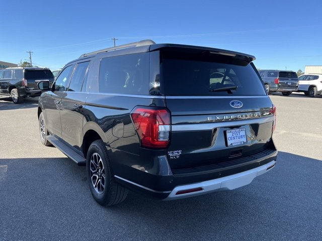 Used 2023 Ford Expedition Max XLT image 11