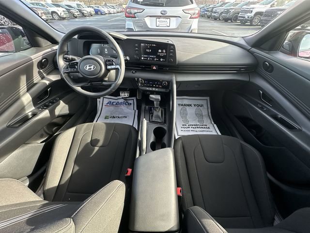 Certified 2025 Hyundai Elantra Sport image 20
