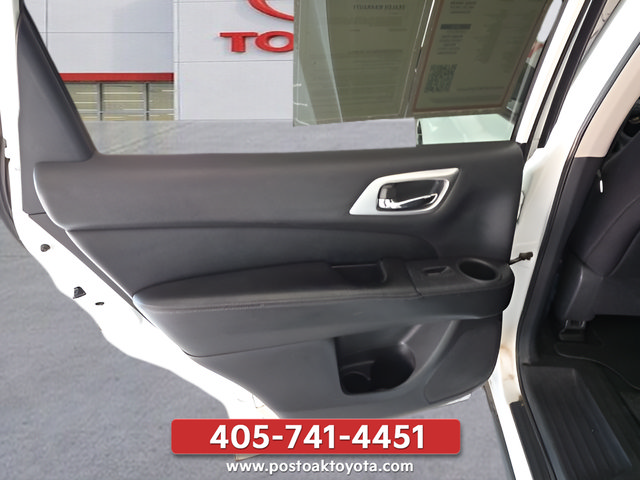 Used 2019 Nissan Pathfinder S FWD image 22