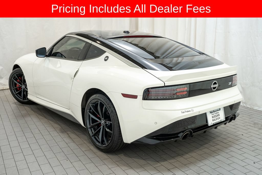Used 2025 Nissan Z Performance w/ Floor Mat Package RWD image 5