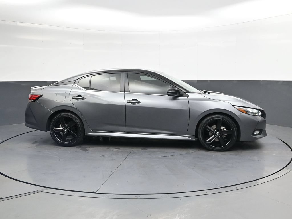 Used 2023 Nissan Sentra SR w/ Midnight Edition Package FWD image 4