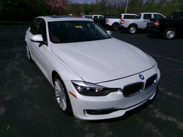 Used 2015 BMW 328i xDrive Sedan AWD/4WD image 2