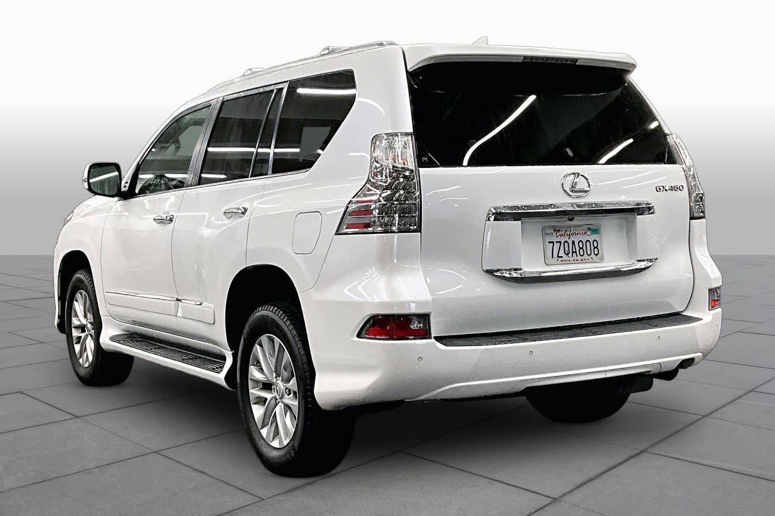 Used 2017 Lexus GX 460 Premium w/ Premium Package AWD/4WD image 11