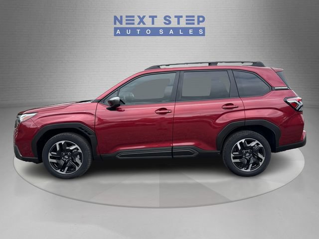 Used 2025 Subaru Forester Limited AWD/4WD image 4