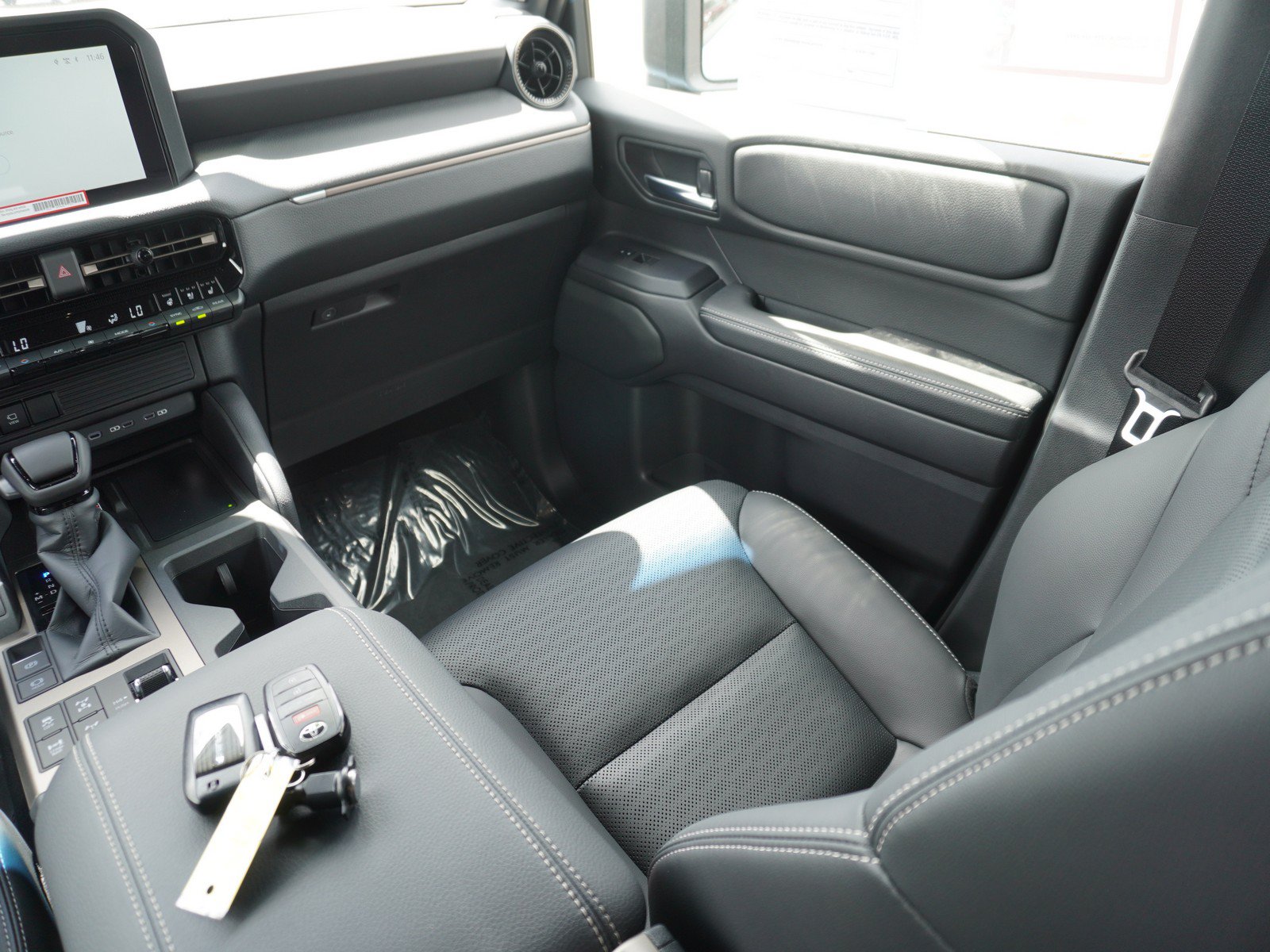 Used 2026 Toyota Land Cruiser w/ Premium Package AWD/4WD image 18