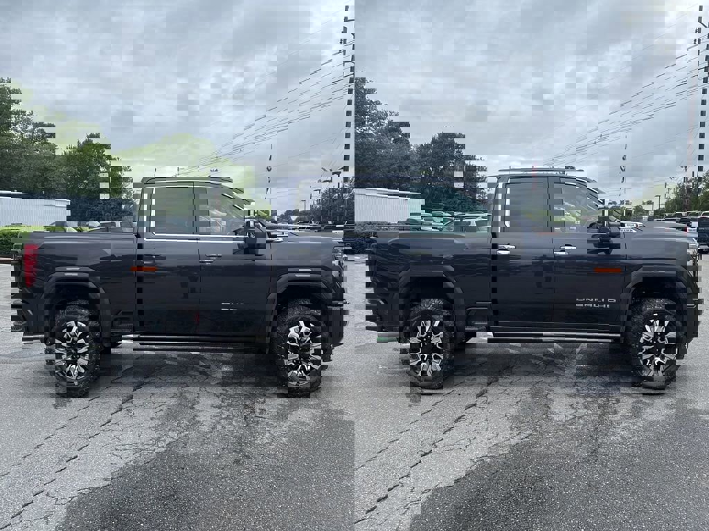 New 2025 GMC Sierra 2500 Denali w/ Denali Reserve Package image 7