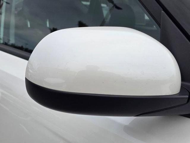 Certified 2025 Kia Soul LX w/ LX Technology Package FWD image 7