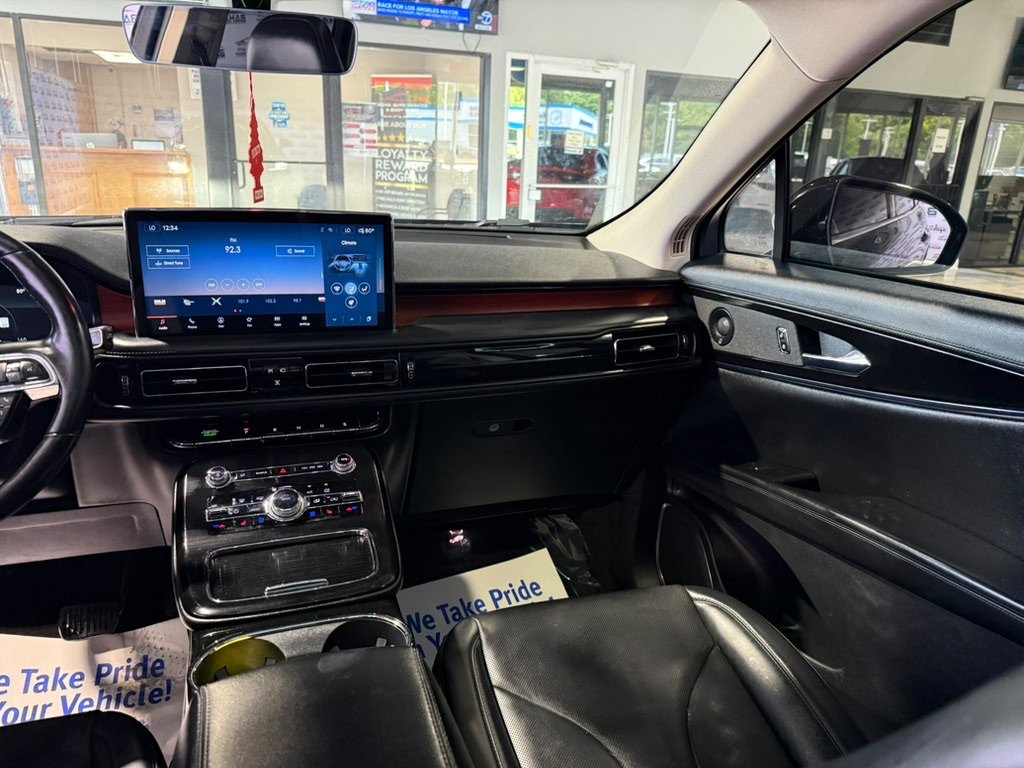 Used 2021 Lincoln Nautilus Reserve AWD/4WD image 26