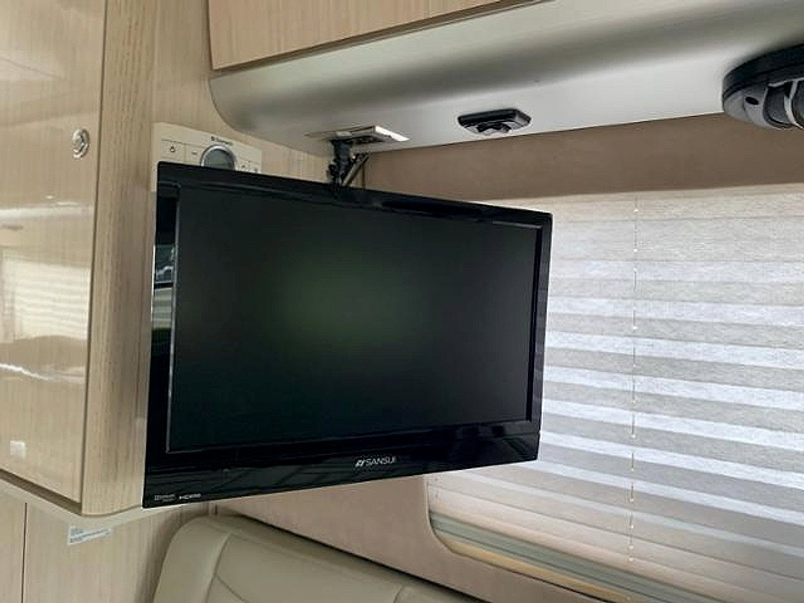 Used 2012 Mercedes-Benz Sprinter 3500 image 21