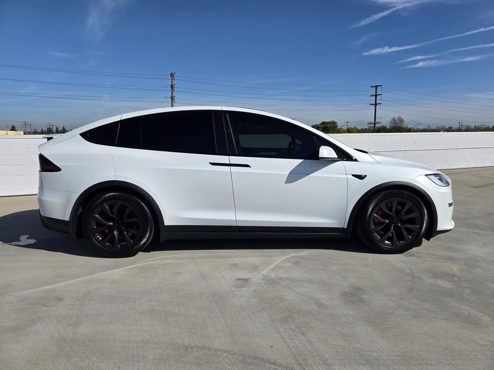 Used 2023 Tesla Model X Plaid image 2
