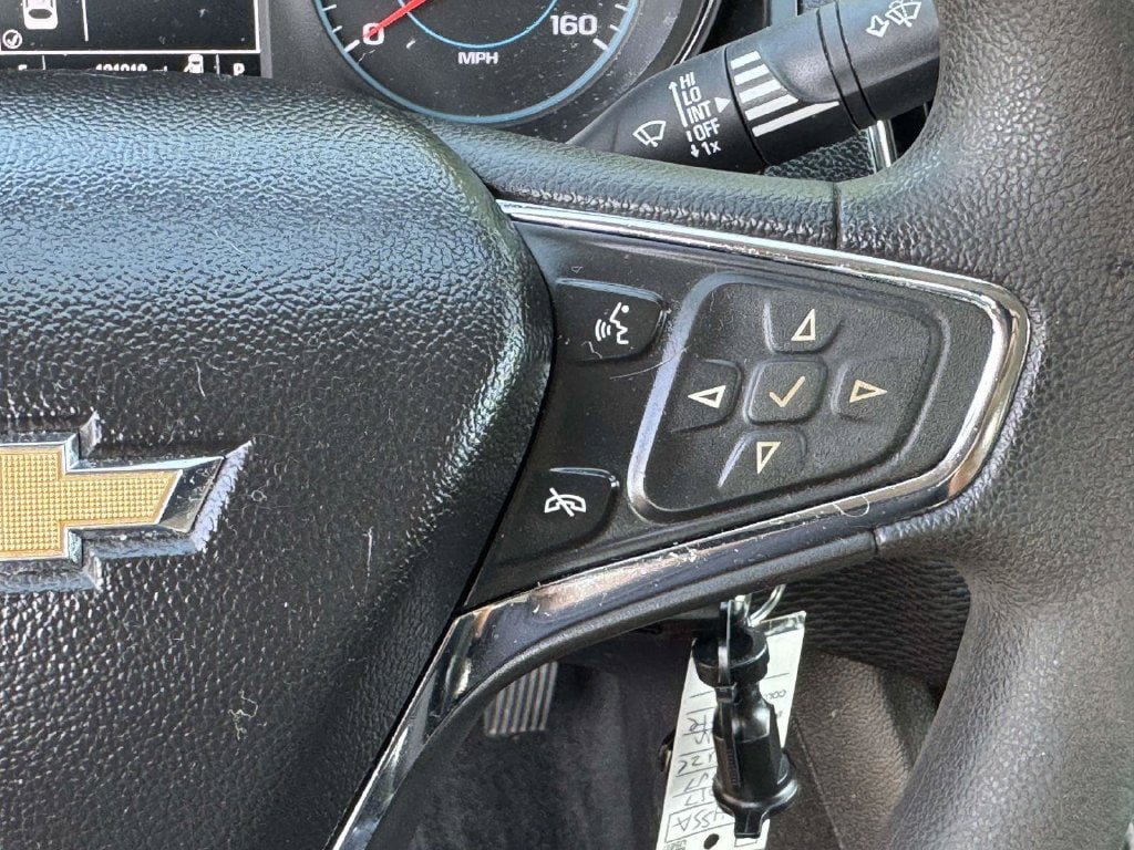 Used 2017 Chevrolet Cruze LT FWD image 12