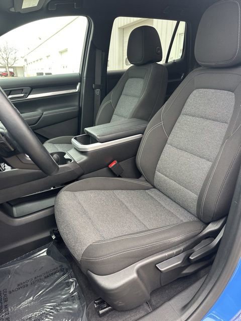 Used 2025 GMC Terrain Elevation image 33