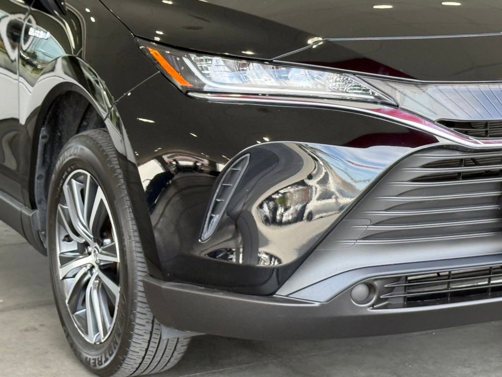 Certified 2021 Toyota Venza LE image 8