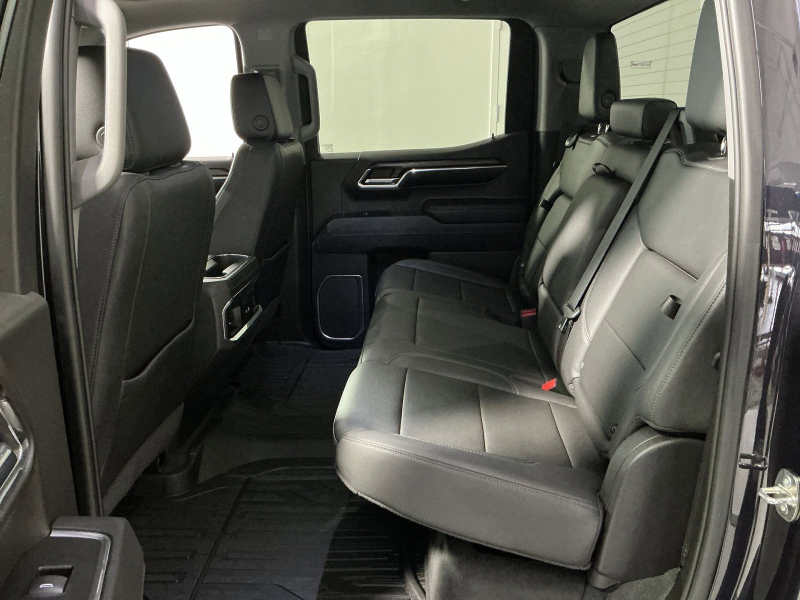 Used 2023 GMC Sierra 1500 SLT w/ SLT Premium Package image 31