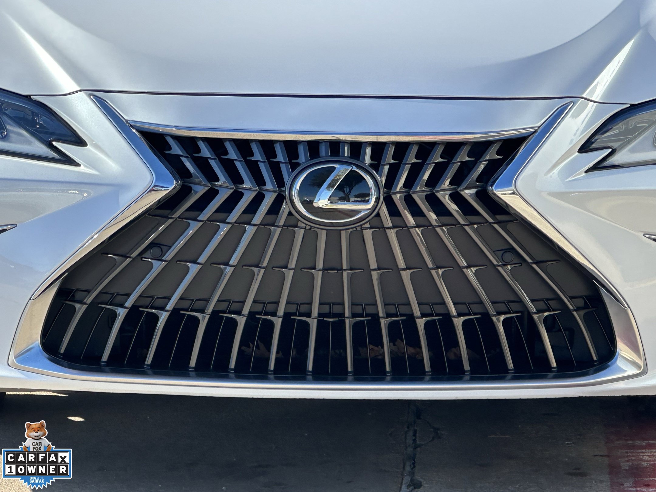 Used 2023 Lexus ES 350 w/ Premium Package FWD image 11