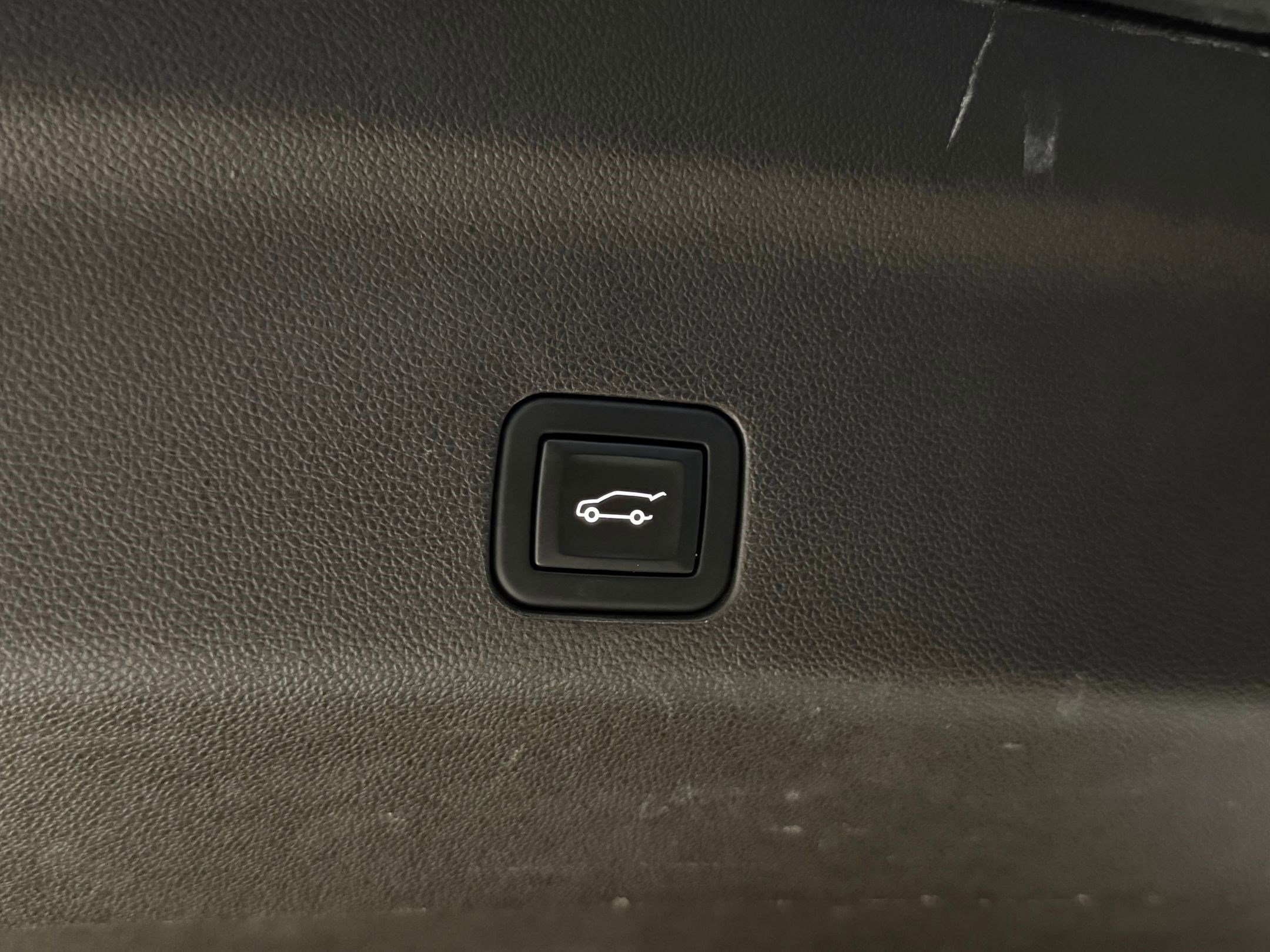 Certified 2023 Cadillac Escalade ESV Premium Luxury image 48