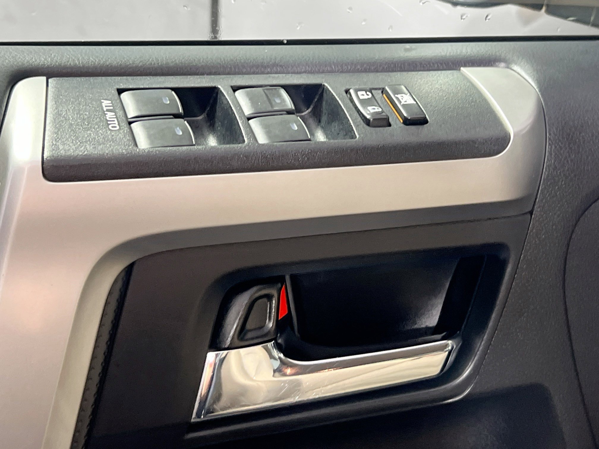 Used 2016 Toyota 4Runner SR5 image 16