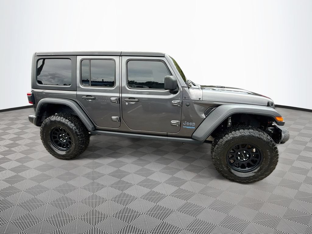 Used 2022 Jeep Wrangler Unlimited Rubicon 4xe AWD/4WD image 5