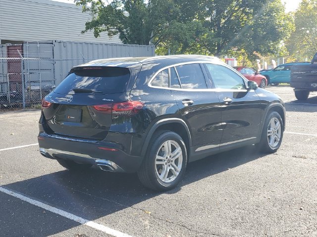 Used 2021 Mercedes-Benz GLA 250 4MATIC image 4