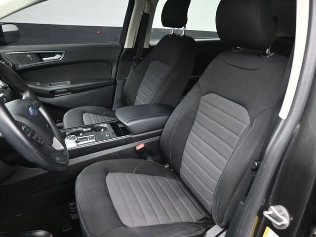 Used 2019 Ford Edge SE FWD image 19