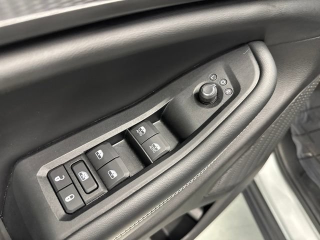 Used 2023 Jeep Grand Cherokee Altitude AWD/4WD image 21