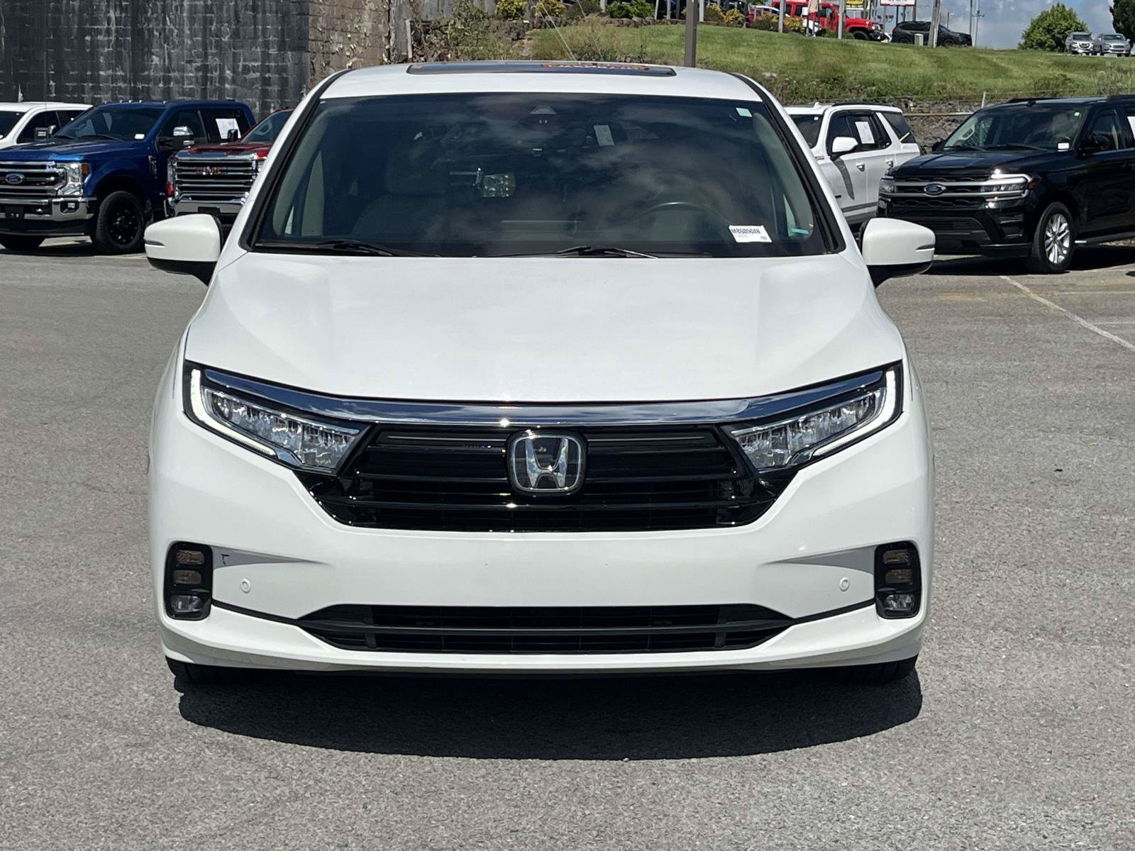 Used 2021 Honda Odyssey Elite image 2