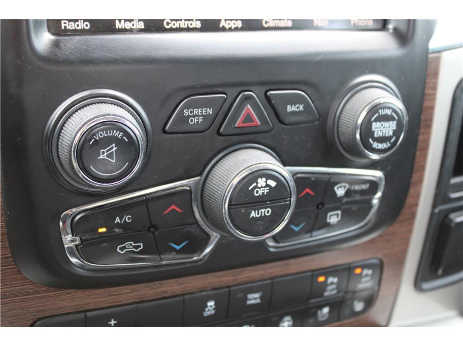 Used 2015 RAM 1500 Laramie w/ Convenience Group image 24