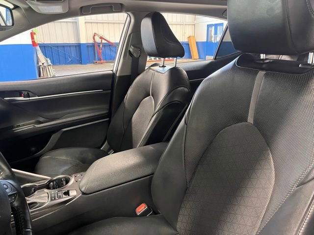 Used 2022 Toyota Camry XSE w/ Navigation Package image 24