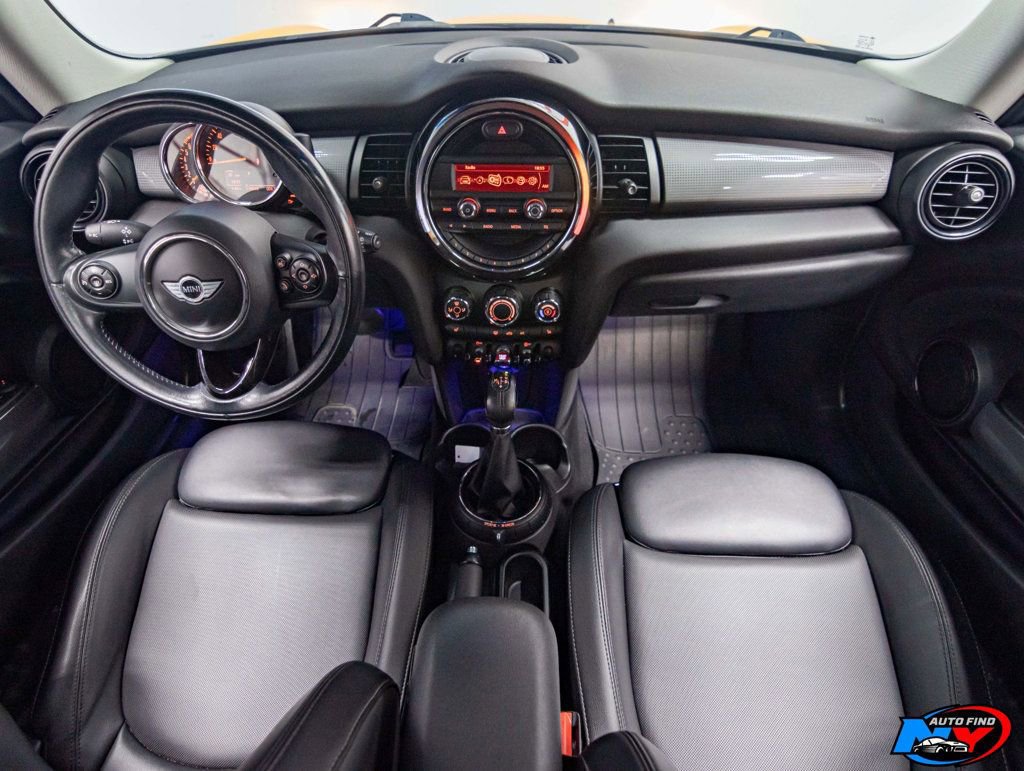 Used 2014 MINI Cooper 2-Door Hardtop image 2