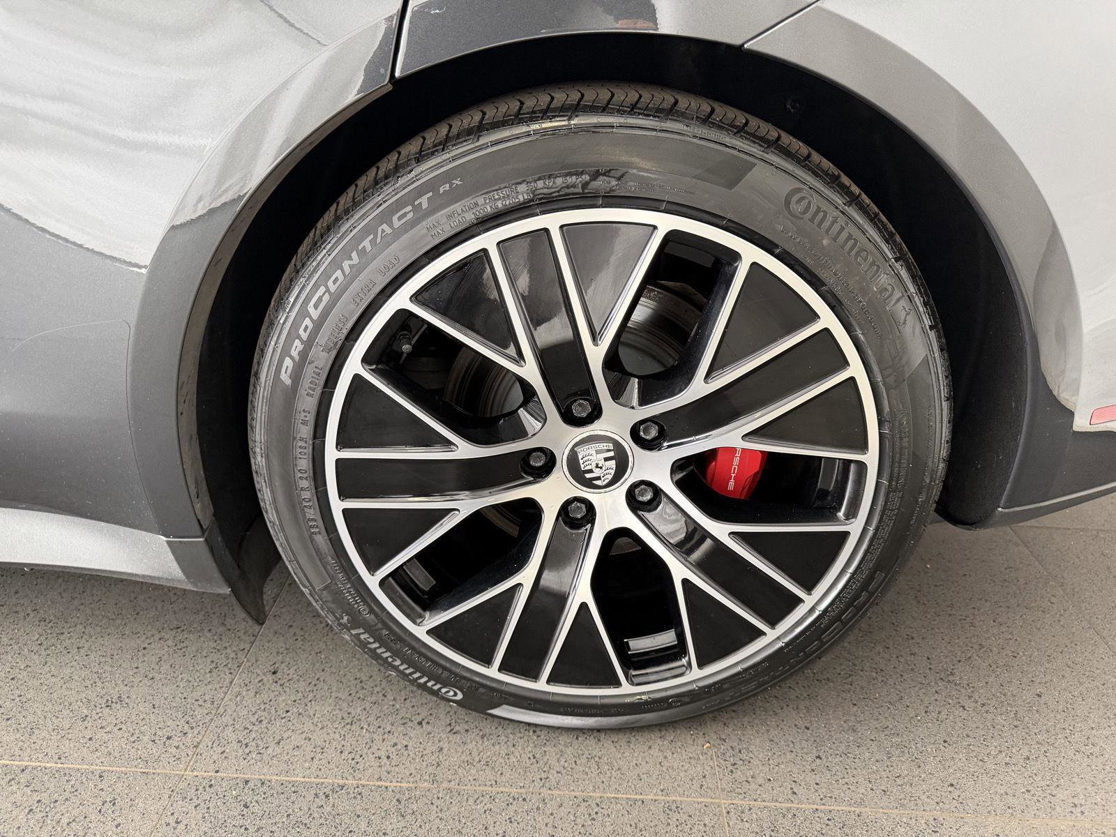 Used 2021 Porsche Taycan 4S image 11