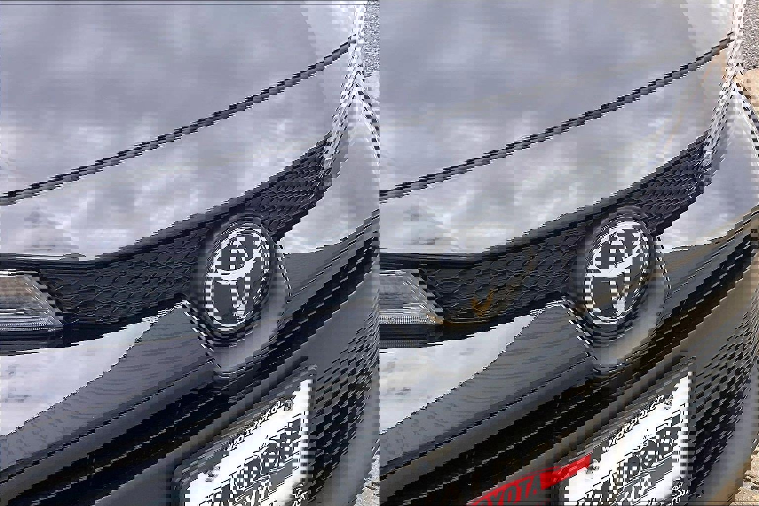 Used 2025 Toyota Corolla LE image 34