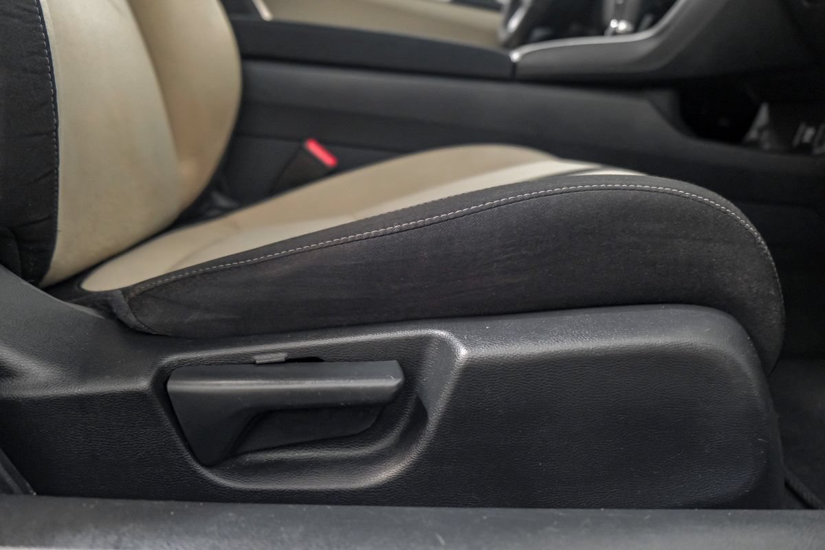 Used 2016 Honda Civic LX-P image 31