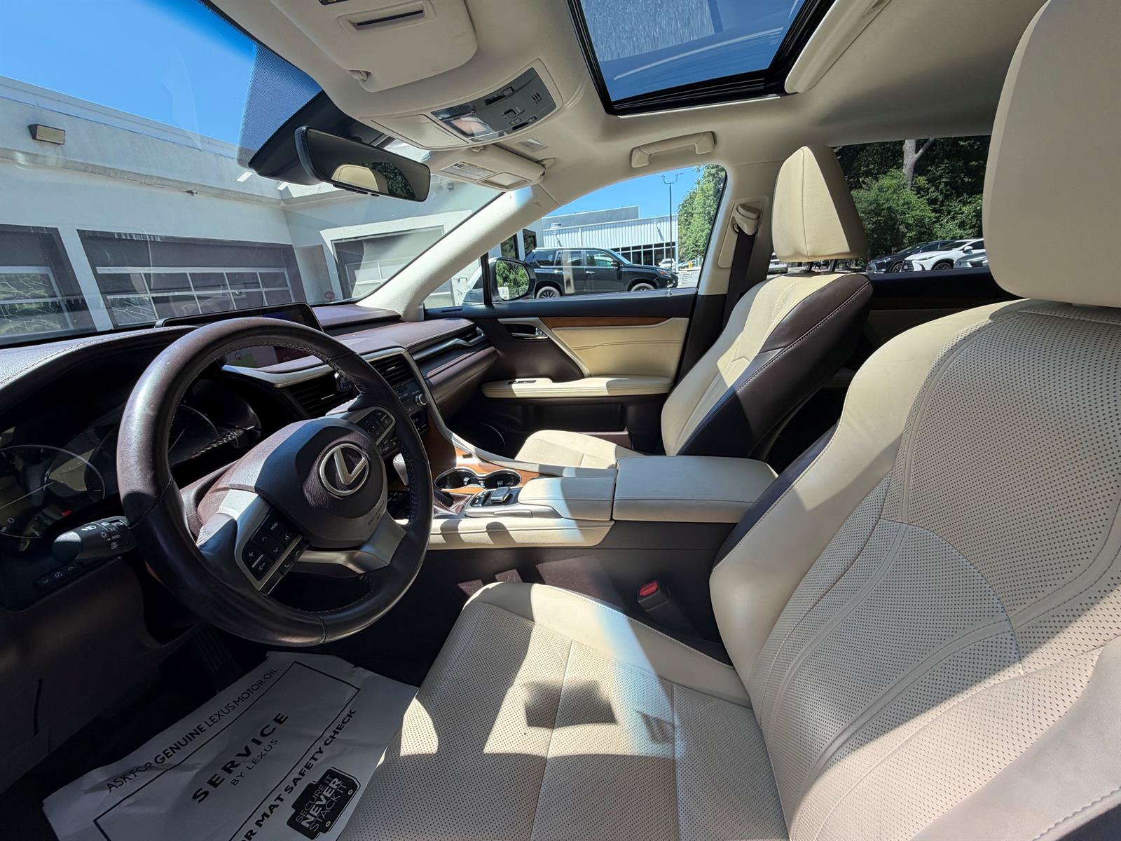 Used 2019 Lexus RX 350 AWD w/ Navigation Package image 2